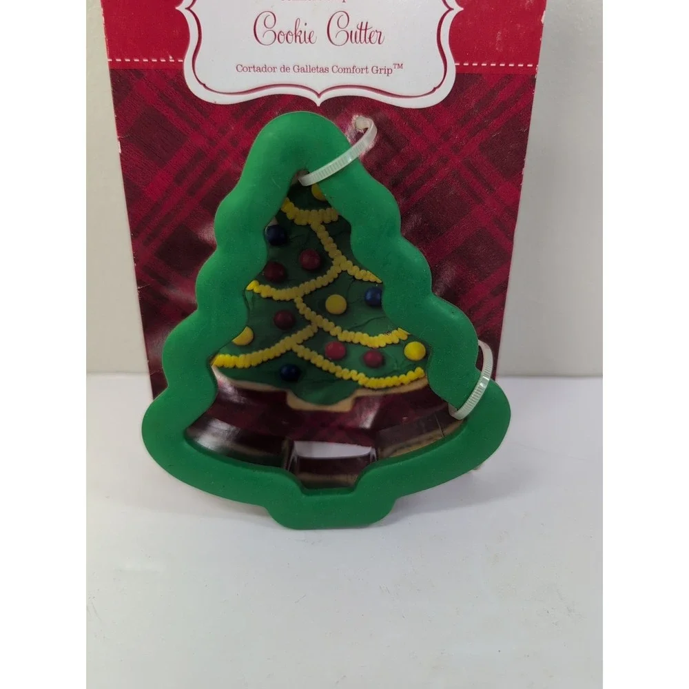 Wilton Christmas Tree Cookie Cutter Comfort Grip Stainless Steel Holiday Cookies